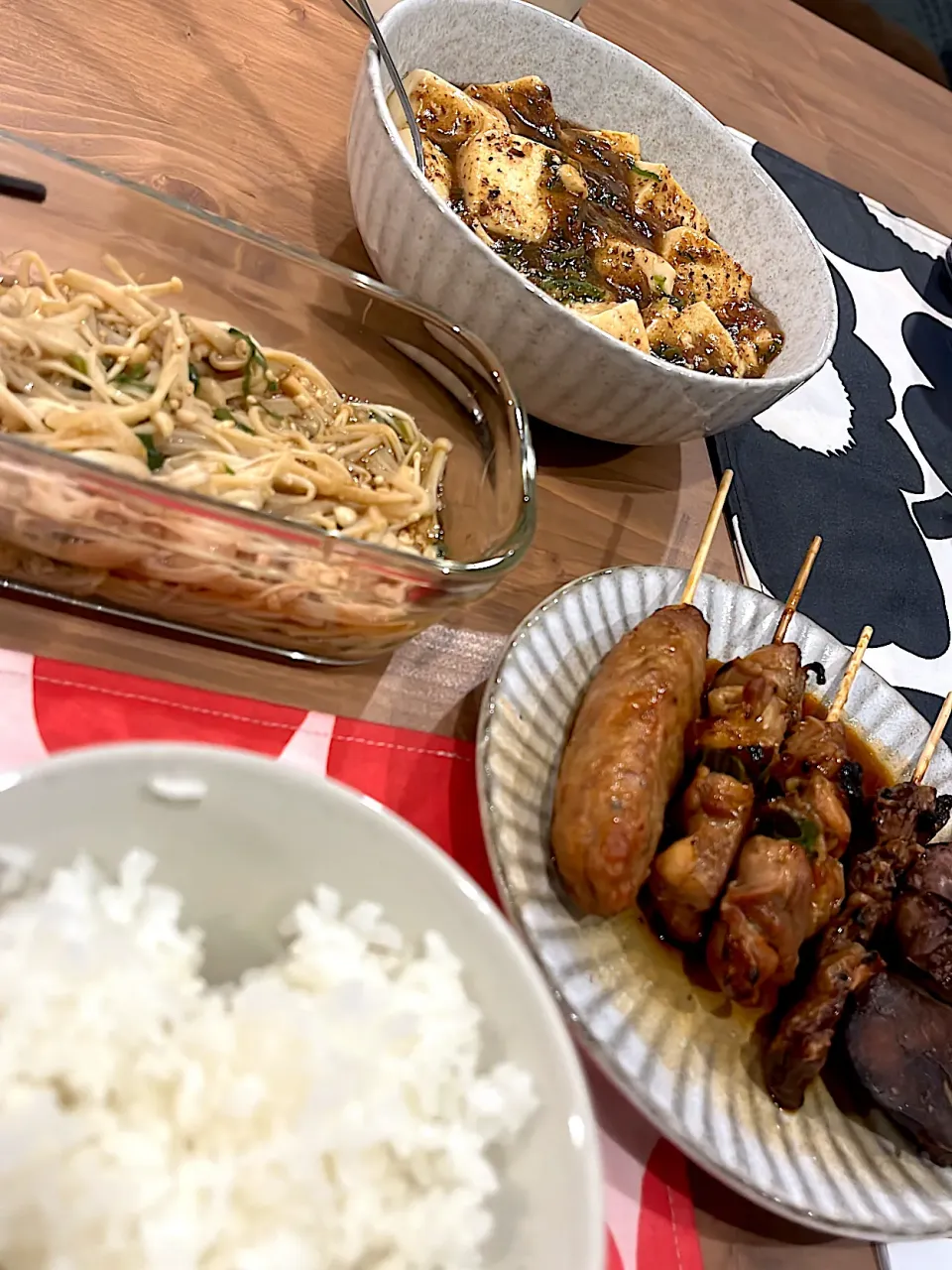 すき焼き風豆腐と商店街の焼き鳥|𝕒𝕚. 𝕜𝕠𝕞ᵕ̈*さん