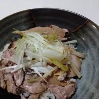 チャーシュー丼|ドリドリさん