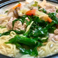 鶏塩パイタンスープの鍋　麺は最初からイン|Takeshi  Nagakiさん