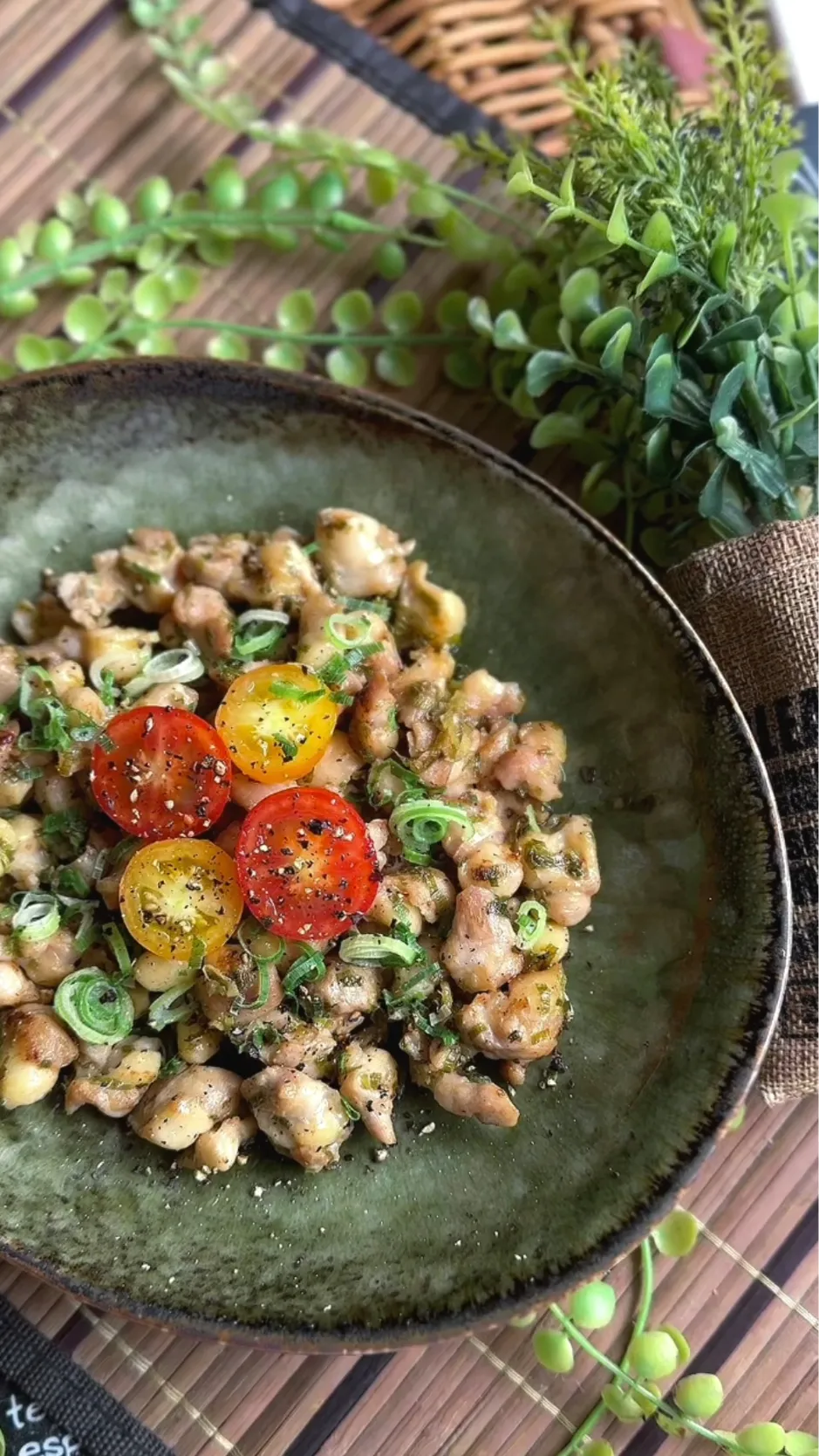 鶏なんこつの塩ねぎペッパー炒め|MAPITEEさん