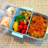 チキンのトマト煮込み弁当|ともえもんさん