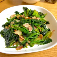 ほうれん草ベーコンソテー。|くろーぶやんさん