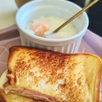 Good morning 🌞🌻Honey baked ham butter toast with eggs peanut butter iced coffee 🤗🍞🥚☕🍯🥜😍💕🥜|🍒lynnlicious🍒さん