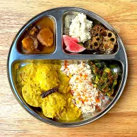 玉子とスパイスのエッグカレー|青い鳥さん