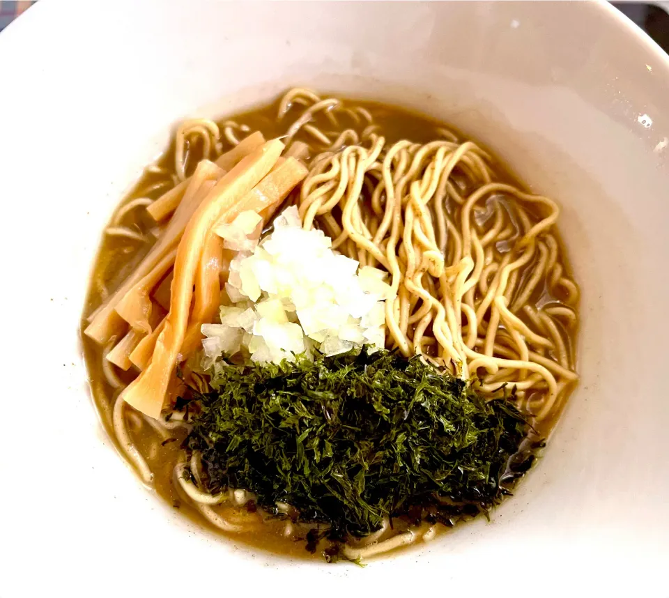 リモートワークのおひとり様ランチ🍜煮干ラーメン|KANAさん