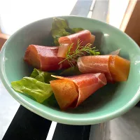 ピクルスにして忘れてた梨と林檎の生ハム巻き|shikaさん