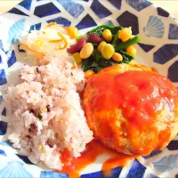 2025 1122　トマトチーズハンバーグ　ゆずなます　ほうれん草と大豆のサラダ|いもこ。さん