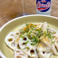 蓮根のチーズソース和え。タパスって事で。|くまちゃんさん
