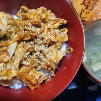 豚キムチ丼|shirarin rin (しらりん)さん