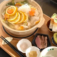 ゆかりさんの料理 レモンみぞれ鍋🍲| ゆかりさん