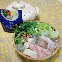 今夜は寒いから鍋
孫からもらった鍋出汁で…
温まります|kaoriさん