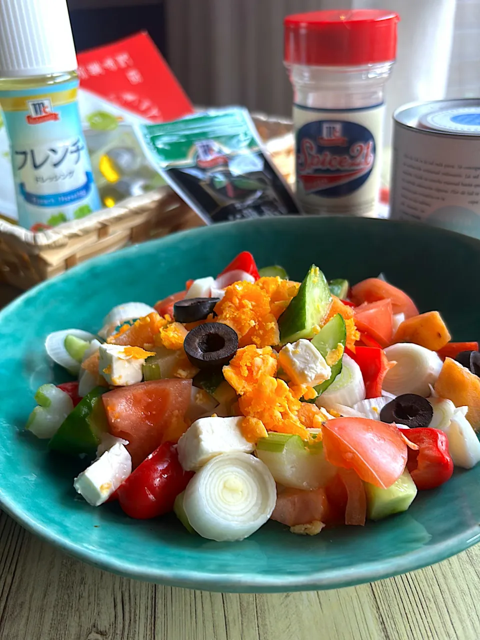 スペイン風夏のサラダ ~ちょっぴり日本風|とんちんさん