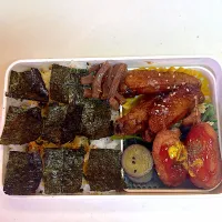 土曜日弁当（手羽中甘辛揚げ、アメリカンドッグ）| ももかさん