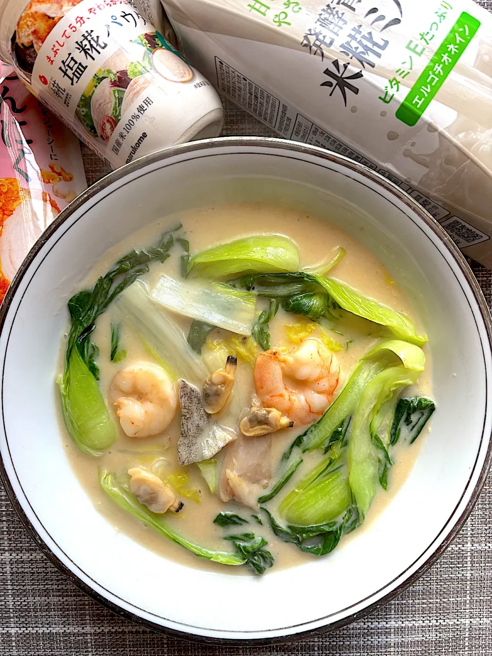 米糀ミルクで白菜と魚介のクリーム煮|栃倉 直人さん