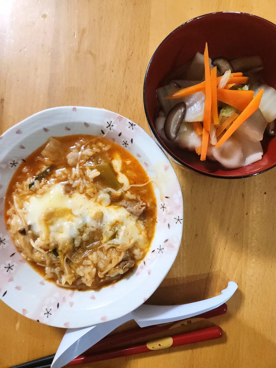 キムチチーズ雑炊、スープ餃子|さきさん