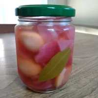 うずら卵と赤玉ねぎのピクルス|古尾谷りかこさん