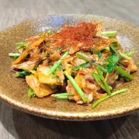 鯖缶とせりのキムチ和え|古尾谷りかこさん