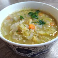 キャベツとレンズ豆のスープ|古尾谷りかこさん