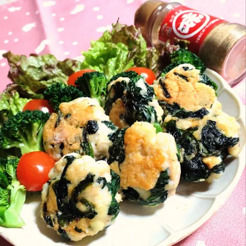 「あじまる（うまあじガーリック調味料）」を使ってみたSnapdishの料理・レシピ写真:ササミとほうれん草のチーズ焼き