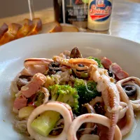 🇪🇸 Calamares al ajillo（カラマール・ア・ラ・アヒージョ）イカのアヒージョ| くまちゃんさん