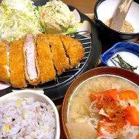 とんかつ定食|めぐみんさん