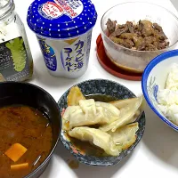 今夜のご飯💦💦　昼と一緒😅😅😅💦💦（笑）|Yoshihiro Andoさん