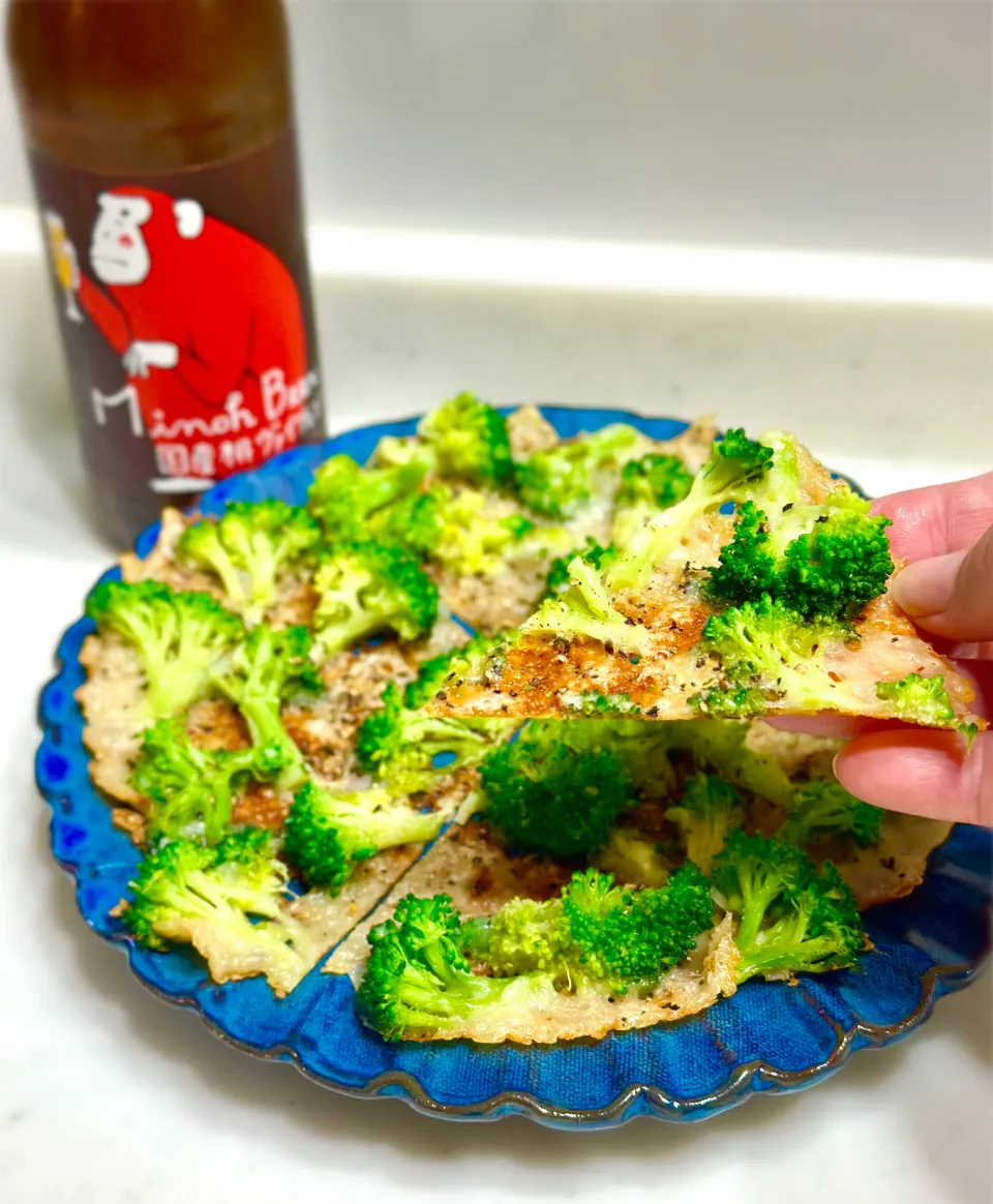 ブロッコリーパリパリチーズ🧀🥦|ひろりんさん