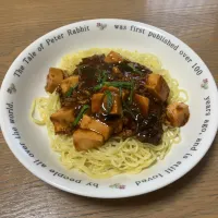 焼きそば麺に麻婆豆腐を合わせてみた
