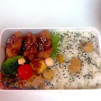 日曜日弁当（豚チーズミルフィーユカツ、栗ご飯）|ももかさん