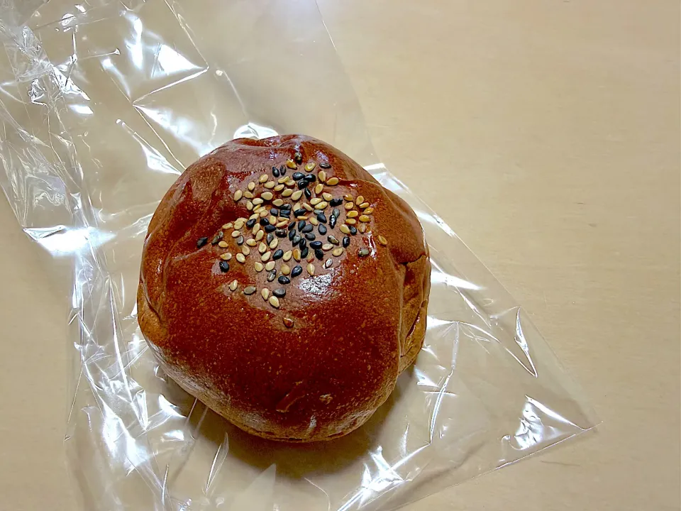 八丁味噌あんぱん|マハロ菊池さん