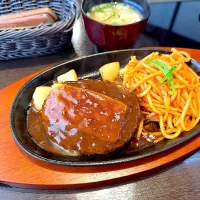 ハンバーグナポリタンランチ|マハロ菊池さん