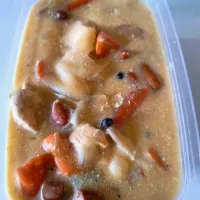 タッパーいっぱいのシチュー| 112さん