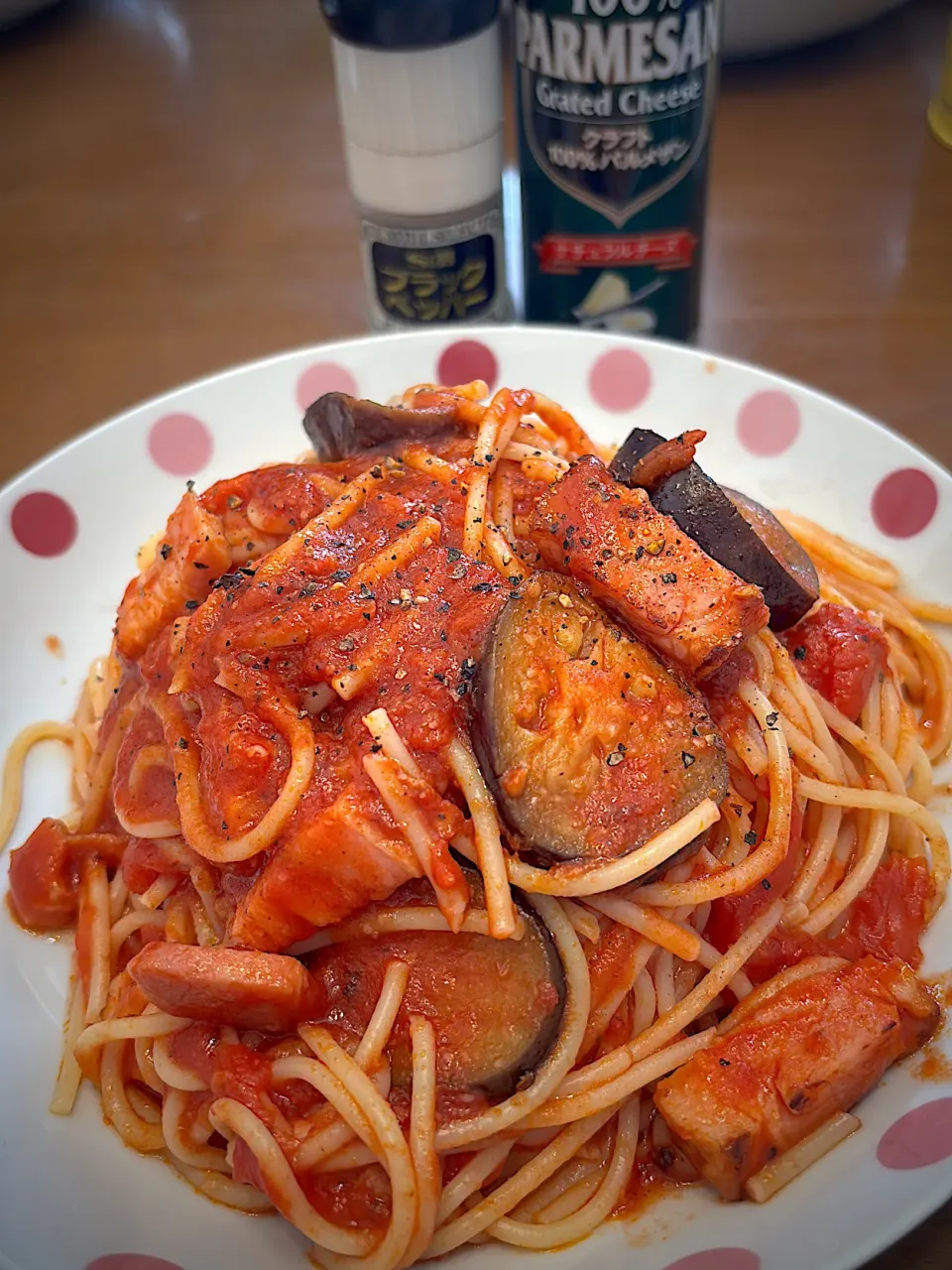 茄子とベーコンのトマトソーススパゲティ、隠し味にこんぶ茶|masaさん