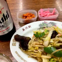 スーパードライ大瓶と野菜炒め(小)|須佐浩幸さん