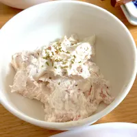 クリームチーズとコンビーフのディップ。|くろーぶやんさん