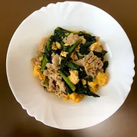 HOME 豚肉小松菜玉子炒め|ばーさんさん