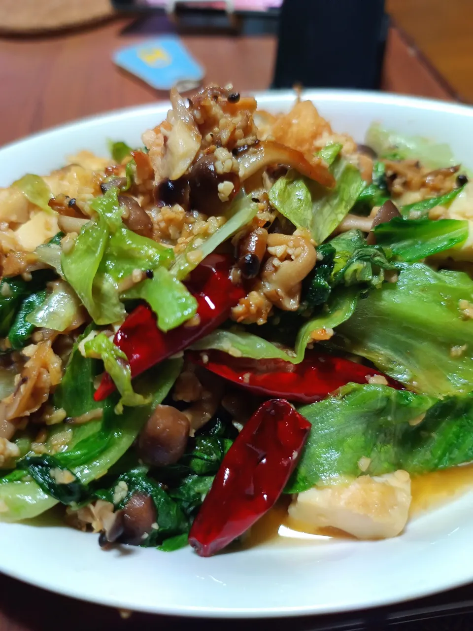 しめじと厚揚げレタスの炒め物|玉藻天狐丸さん