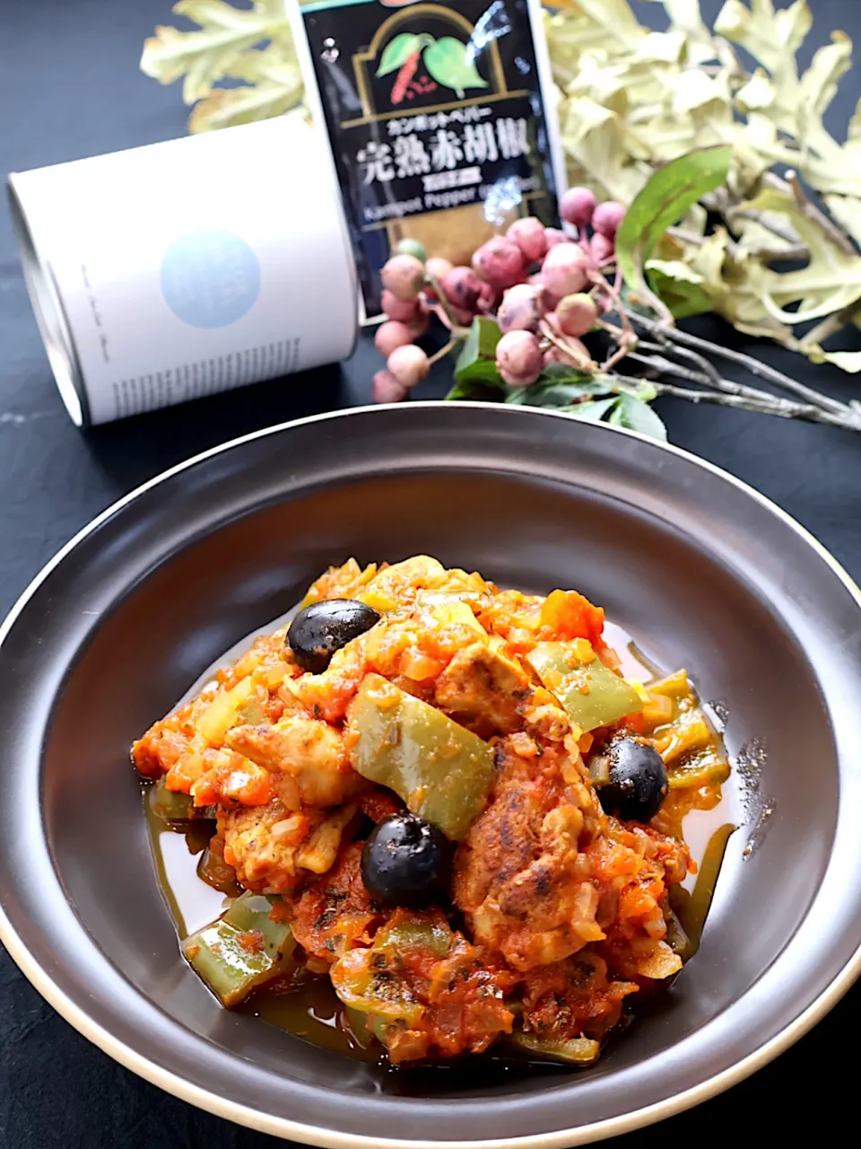 🇪🇸鶏もも肉のバスク風煮込み🇪🇸|めいめいさん