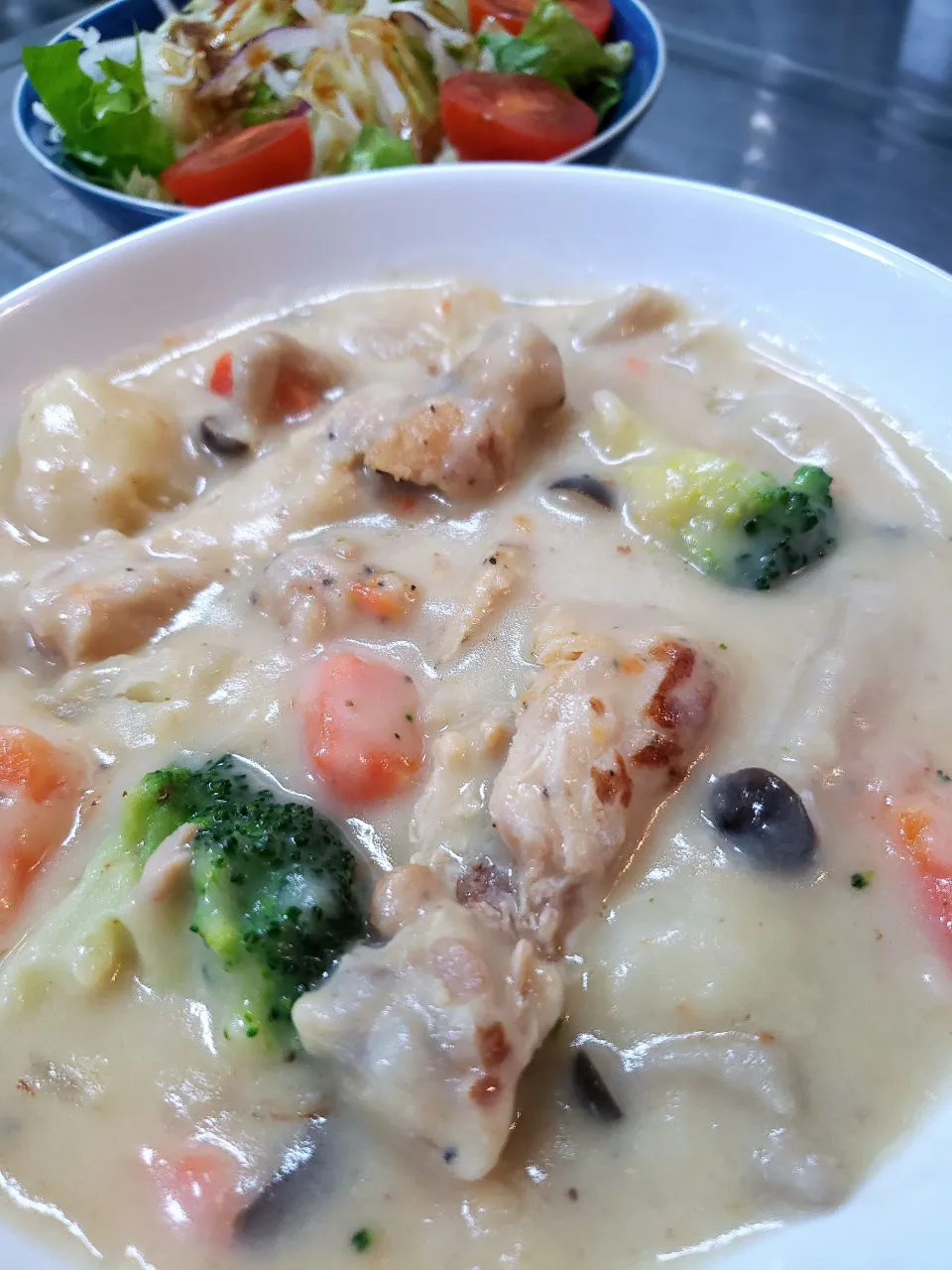 手羽元でクリームシチュー|hidetoさん