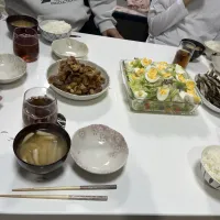 ☆ししゃも（スパイス21）☆サラダ☆鶏皮☆みそ汁（しめじ・大根・玉葱）|Saharaさん