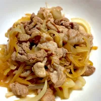 今夜は、豚肉と玉ねぎの甘辛ポン酢炒めを頂きました😋🎵🎉| ギムレットさん