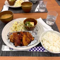 職場近くの特養ホームでランチ😋鶏の旨タレ唐揚げ|すかラインさん