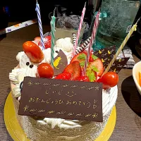 誕生日ケーキ🎂😋| すかラインさん