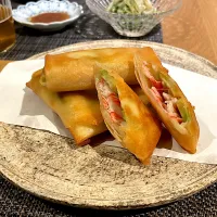 カニカマアボカド春巻き🥑|Saori.Sさん