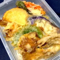 さつまいも、しそ、なす、ピーマン、にんじん、とりごぼう、舞茸天ぷら|きらきらさん