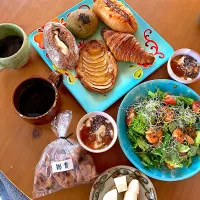 紺青で買って来たお土産パンで土曜日のランチ🌱|さくたえさん