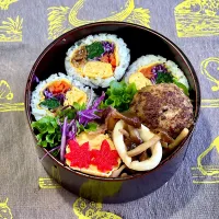 キンパ、ヤリイカとヤナギマツタケ、ハンバーグ、出し巻き卵| めみさん