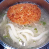 みぞれ仕立てのなめ茸と豚ひき肉入りとろみ付きコロッケうどん|darkbaronさん