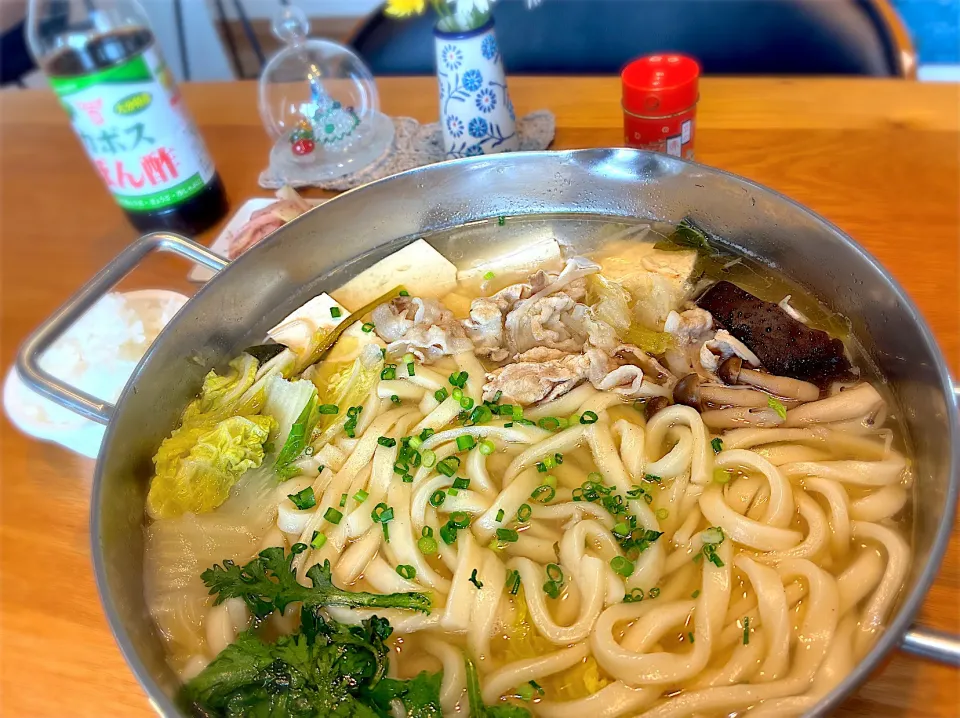 昨夜の豚しゃぶ鍋で煮込みうどんのランチ|じゅんさんさん