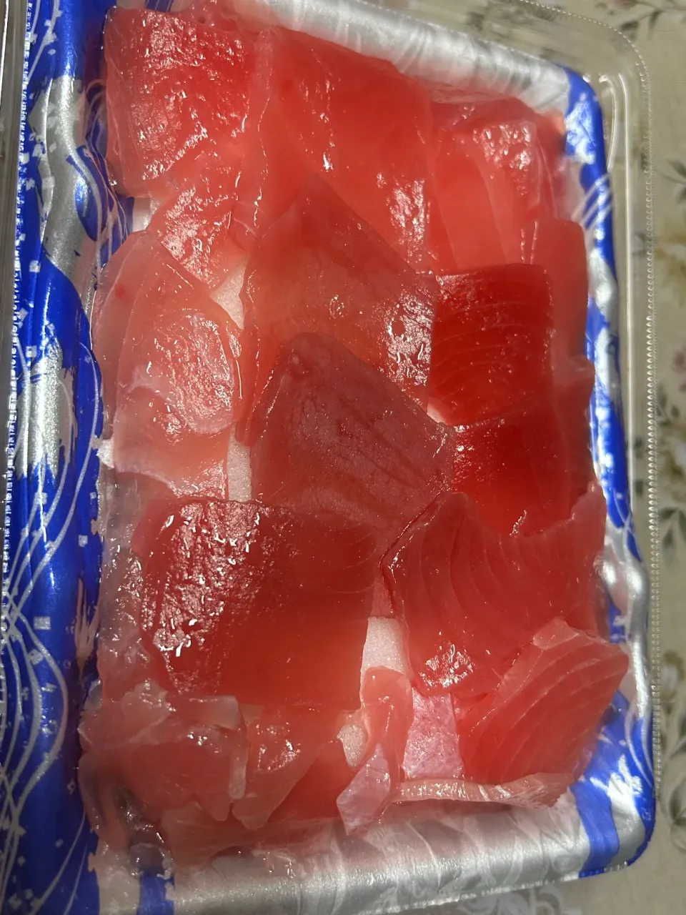 マグロ🍣|Morito Kamiyaさん